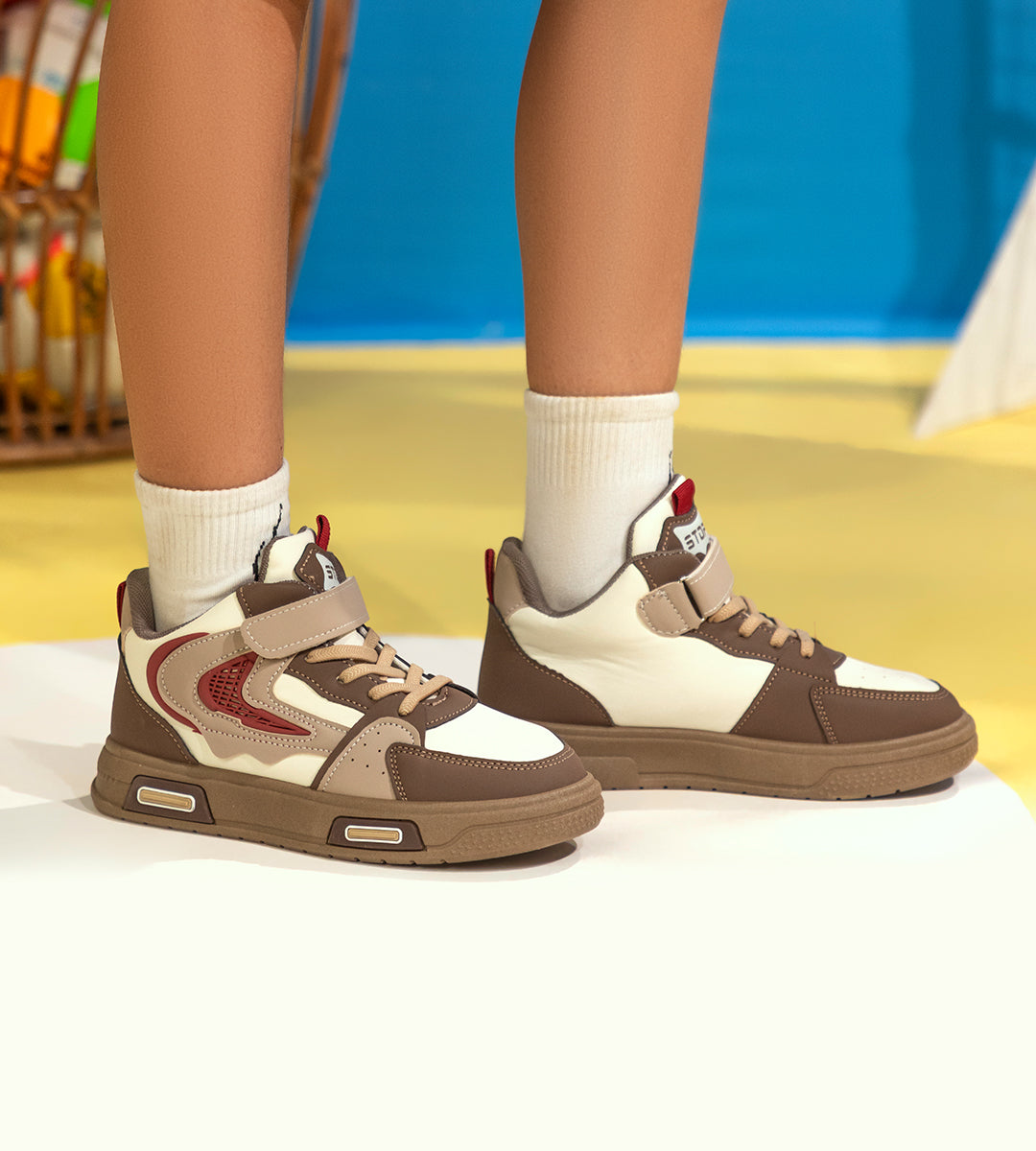 Sneakers.jpg