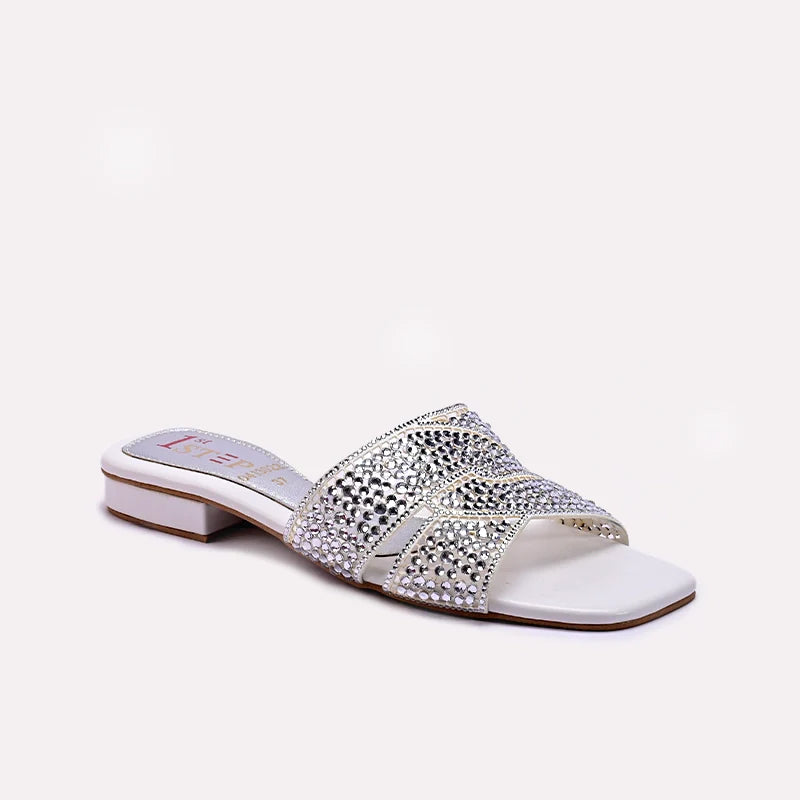 Womens_White_Fancy_Slippers_0413022_1.webp