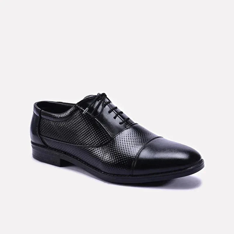 black_cap_toe_oxford_shoes_0110182_1_ff1860f1-aa6f-4c1c-bce7-23cf75db4d60.webp