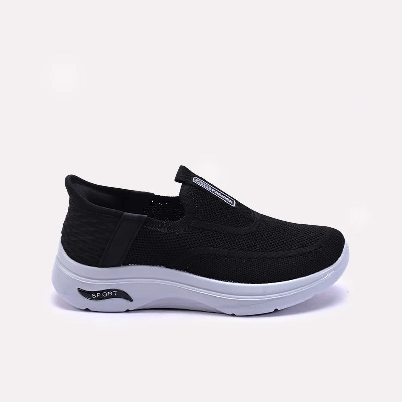 black_comfy_sneakers_0440851_2.webp