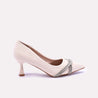 bromley womens fawn fancy pumps