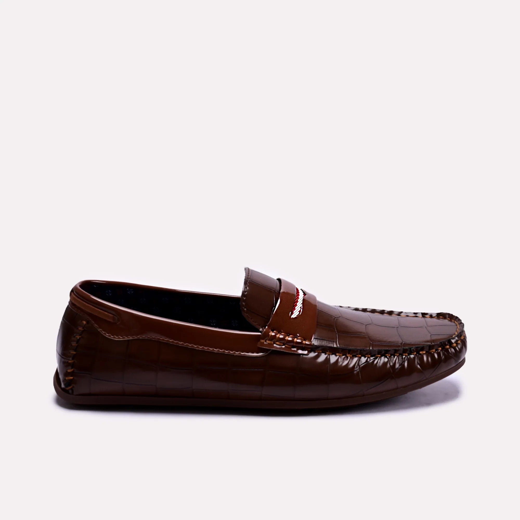 byers_brown_glossy_loafers_0130783_2_e166f941-0285-4f67-b3c6-5a4d74004969.webp