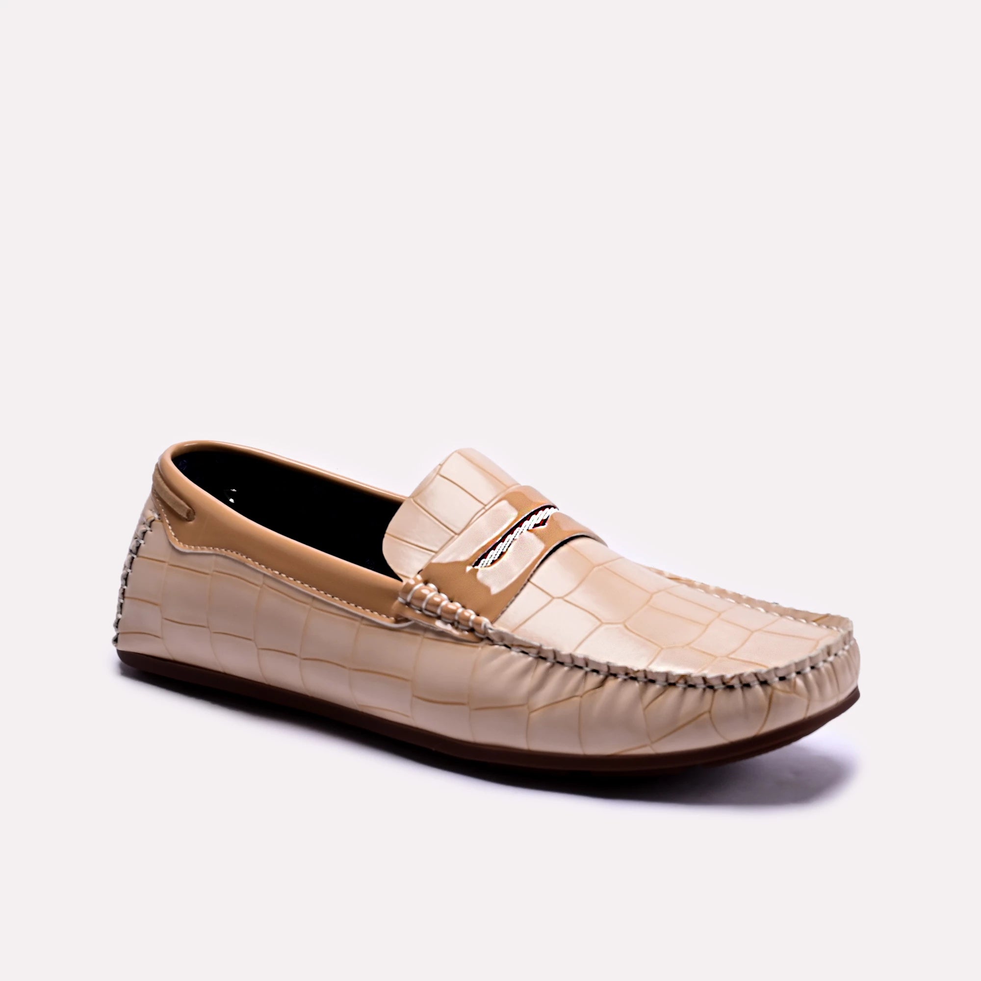 byers_fawn_glossy_loafers_0130783_1.webp