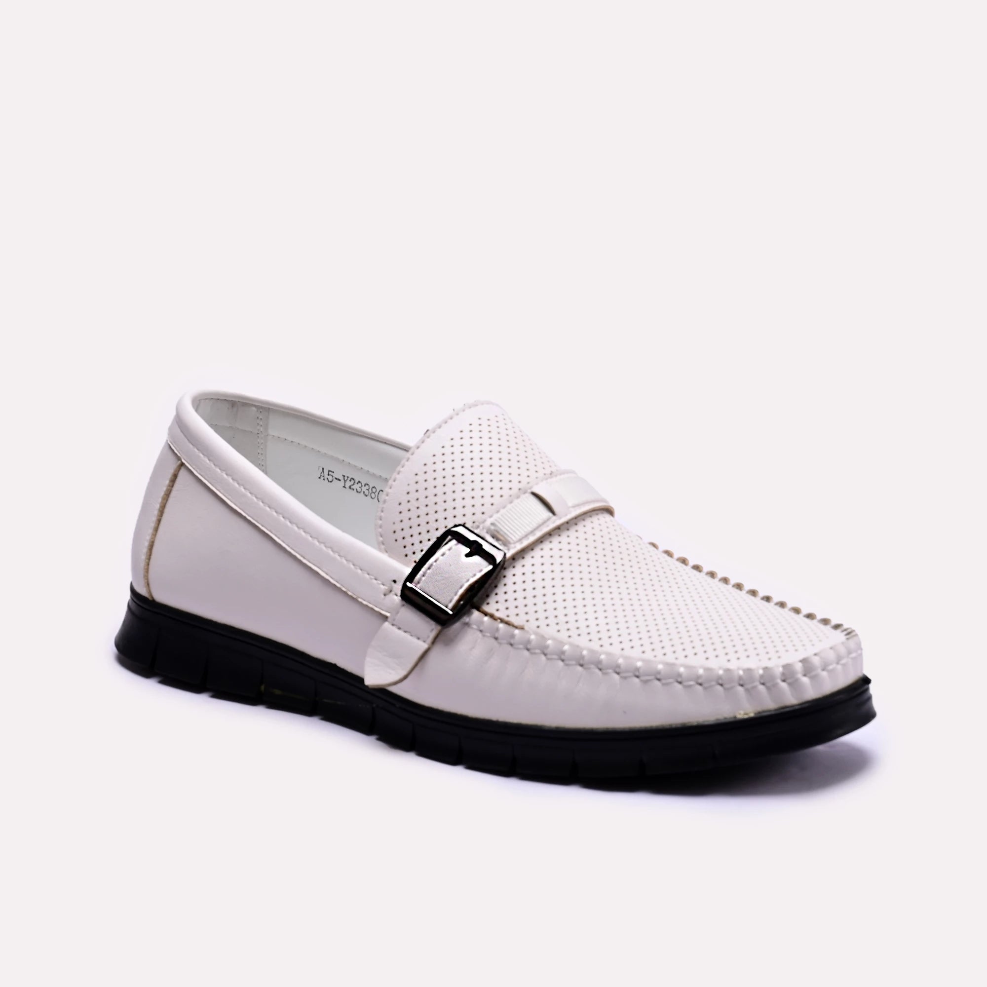 daniel_white_buckle_loafers_0130703_1.webp