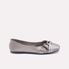 faustina womens gray casual pumps