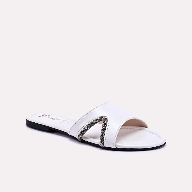 flair_white_fancy_slippers_0412645_1.webp