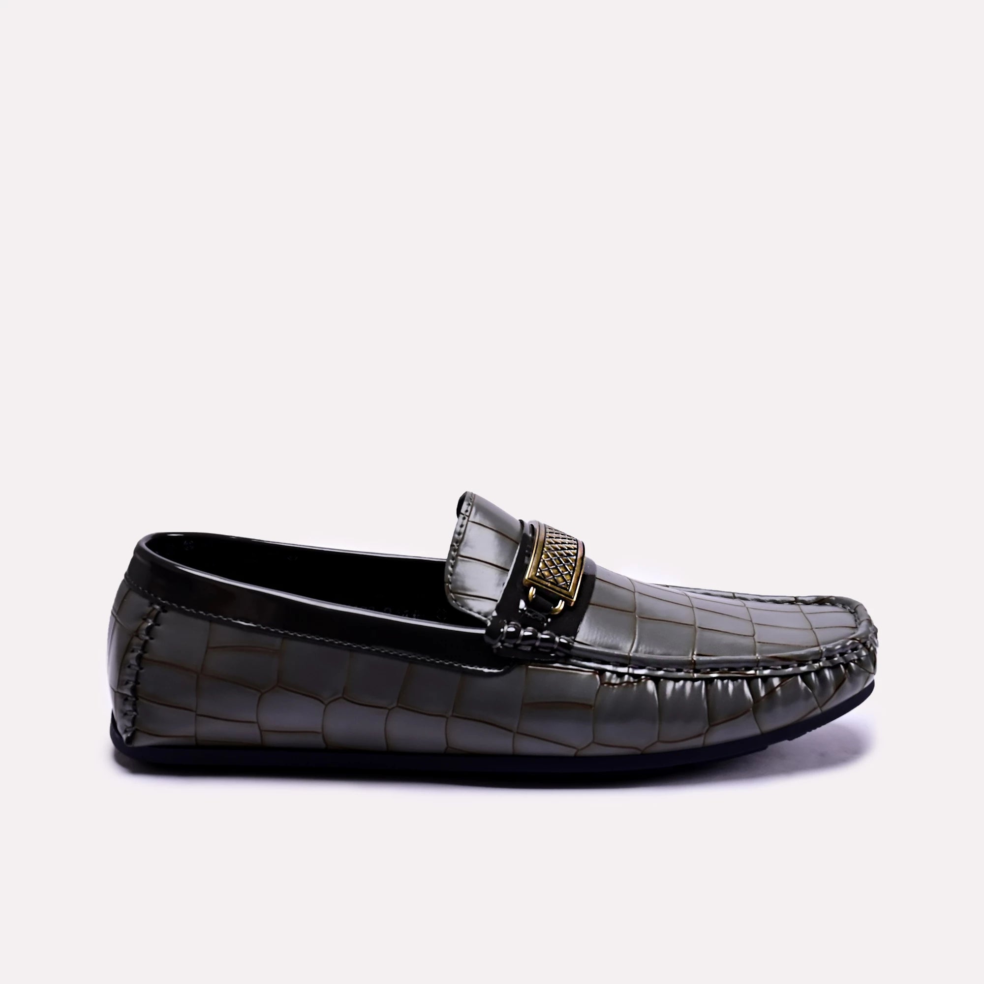 kevin_gray_quilted_loafers_0130782_2.webp