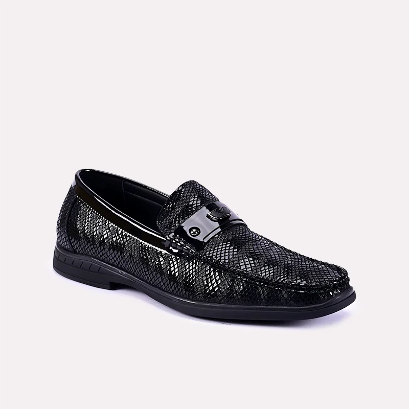 martin_black_loafers_0130847_1_e05c2d8f-9e28-4831-91a3-0603f8b2d6a7.webp