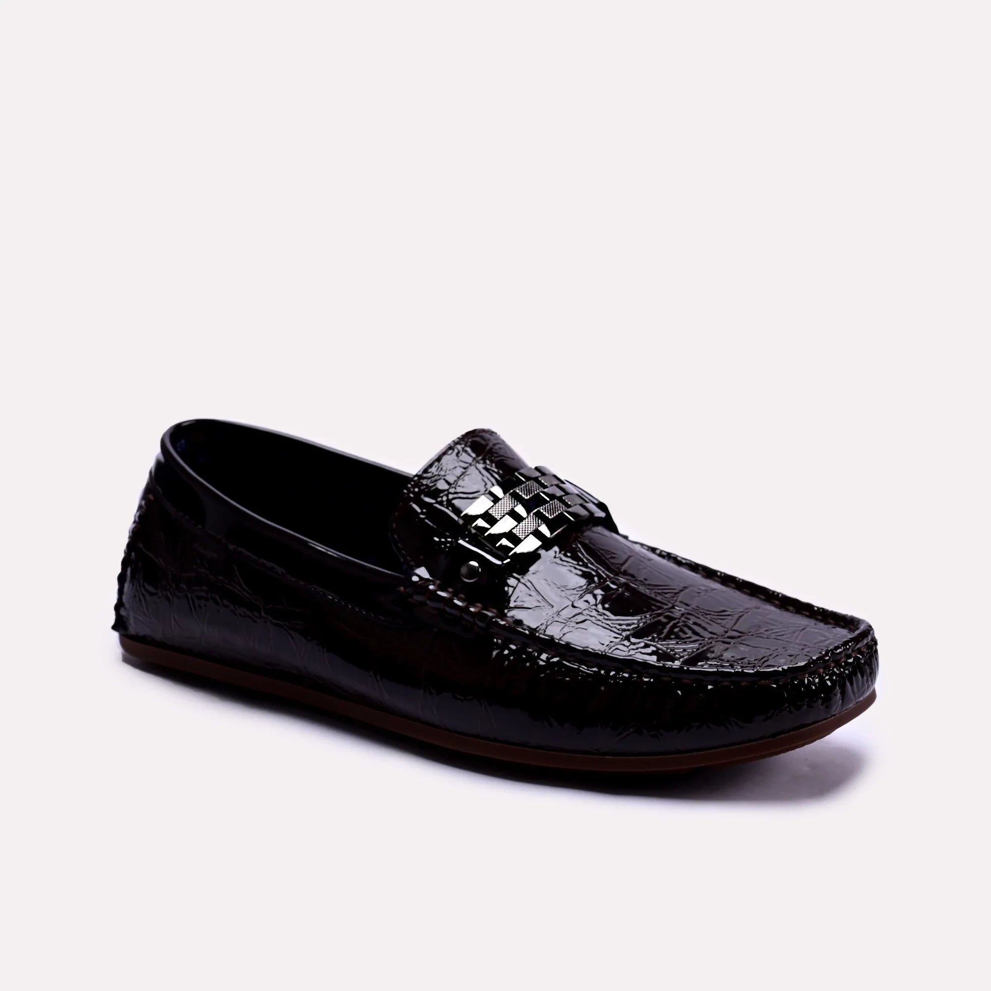 sean_brown_embossed_loafers_0130792_1_bd618322-1ab9-482f-b762-eea12ae3f800.webp