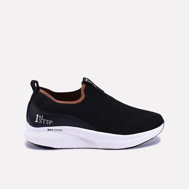 surge_black_slip_on_sneakers_0120504_2.webp